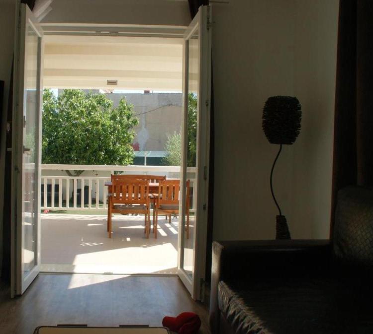 Apartments Zelic Vodice Exterior foto