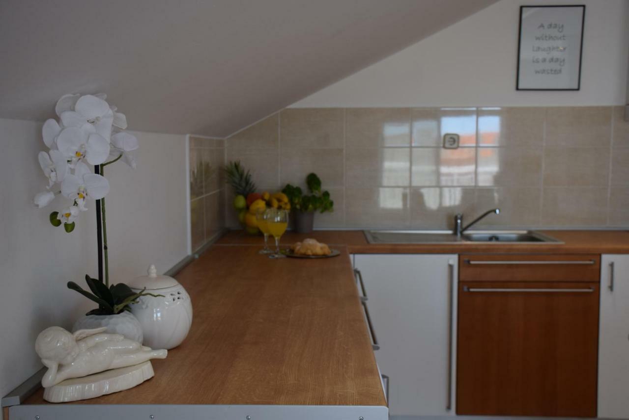 Apartments Zelic Vodice Exterior foto