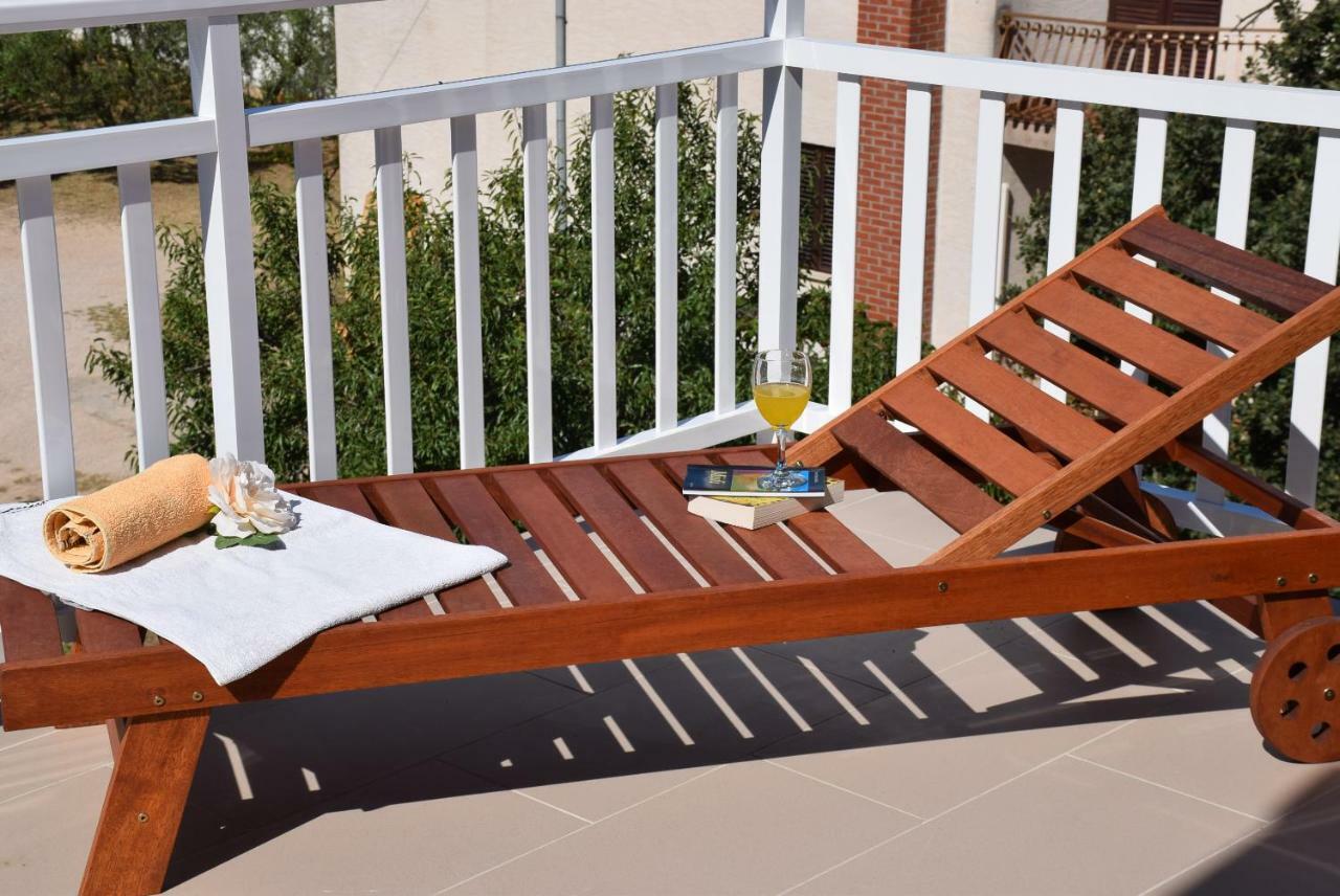Apartments Zelic Vodice Exterior foto